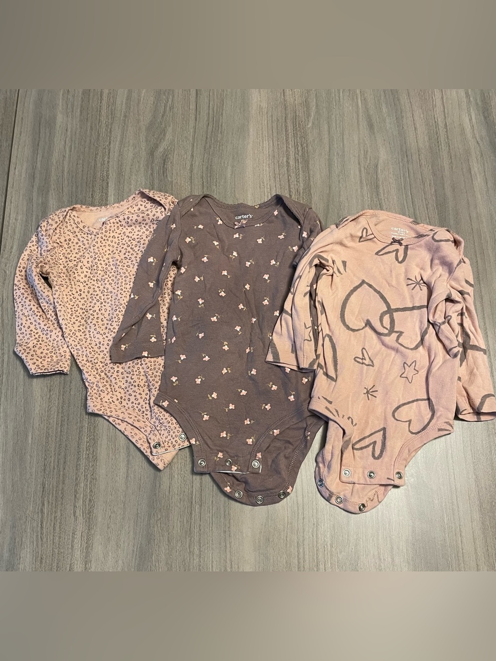 Carter's Baby Girl 3-Pack Long Sleeve Bodysuits / Onesies – Size 9 Months
